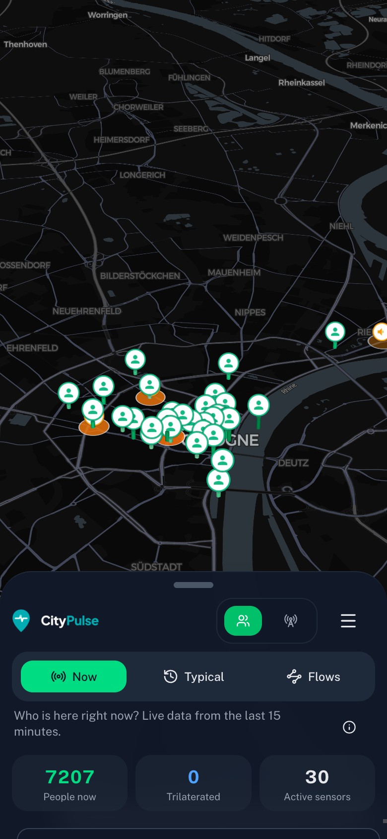 CityPulse-3D-Live-Karte von Köln mit Besucher-Pins über die Altstadt und den Rhein